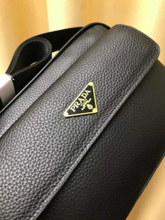 Picture of Prada Mens Bags _SKUfw167301471fw